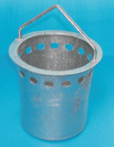 Sandfangeimer mit Gesamthöhe 340 mm und Behälter Ø 235 mm – langlebige Metallausführung für effektive Schmutzrückhaltung in Entwässerungssystemen