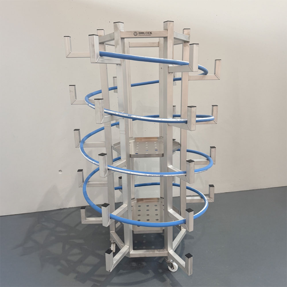 Schlauchgestell für Lebensmittelschläuche für Winzer mit Einlegeböden zum lagern von Schlaucharmaturen